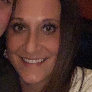 Meet your Posher, Nadia